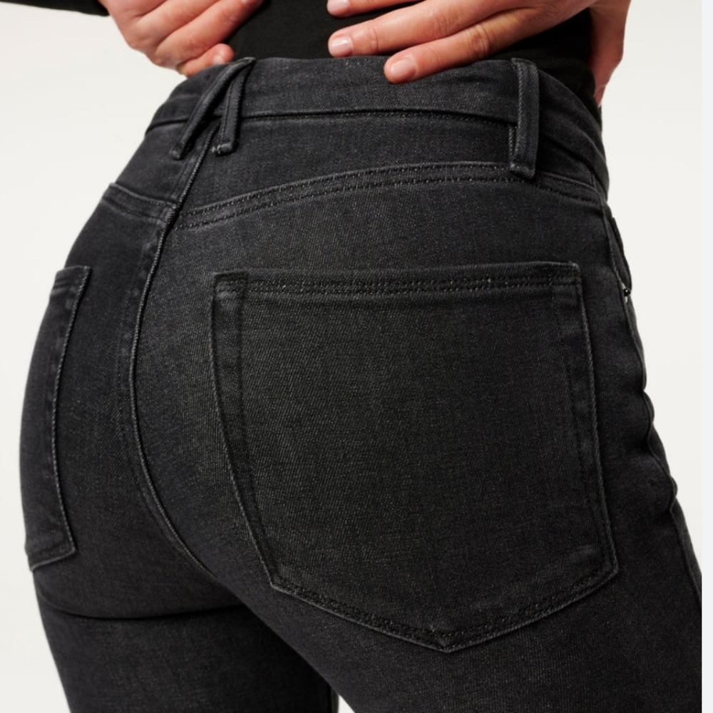 Good American Good Legs Low Jeans